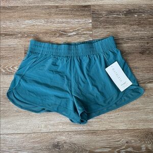Athleta mesh racer run short size S